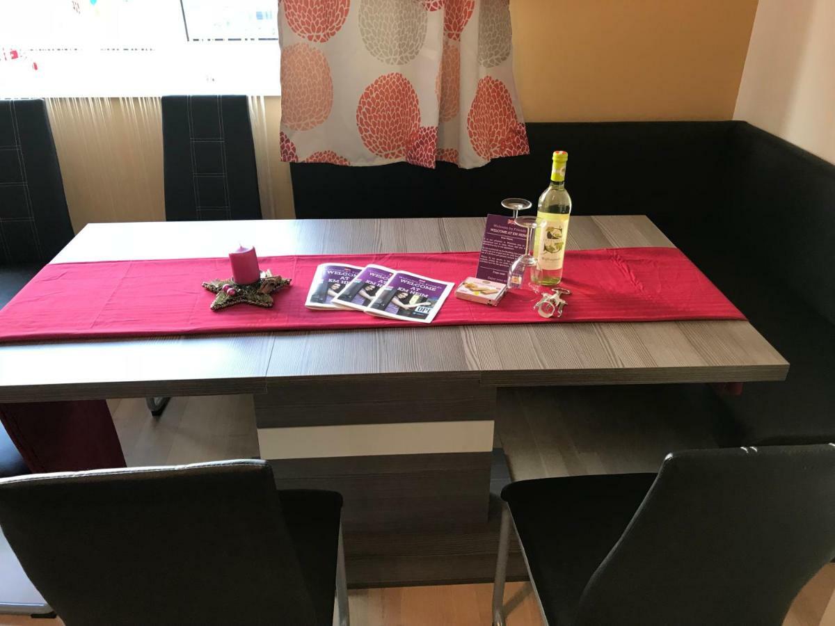גראץ Kmheim, Cozy 103M2 Apartment, With 3 Bedroom And Covered Free Parking Place, Close To City Center מראה חיצוני תמונה