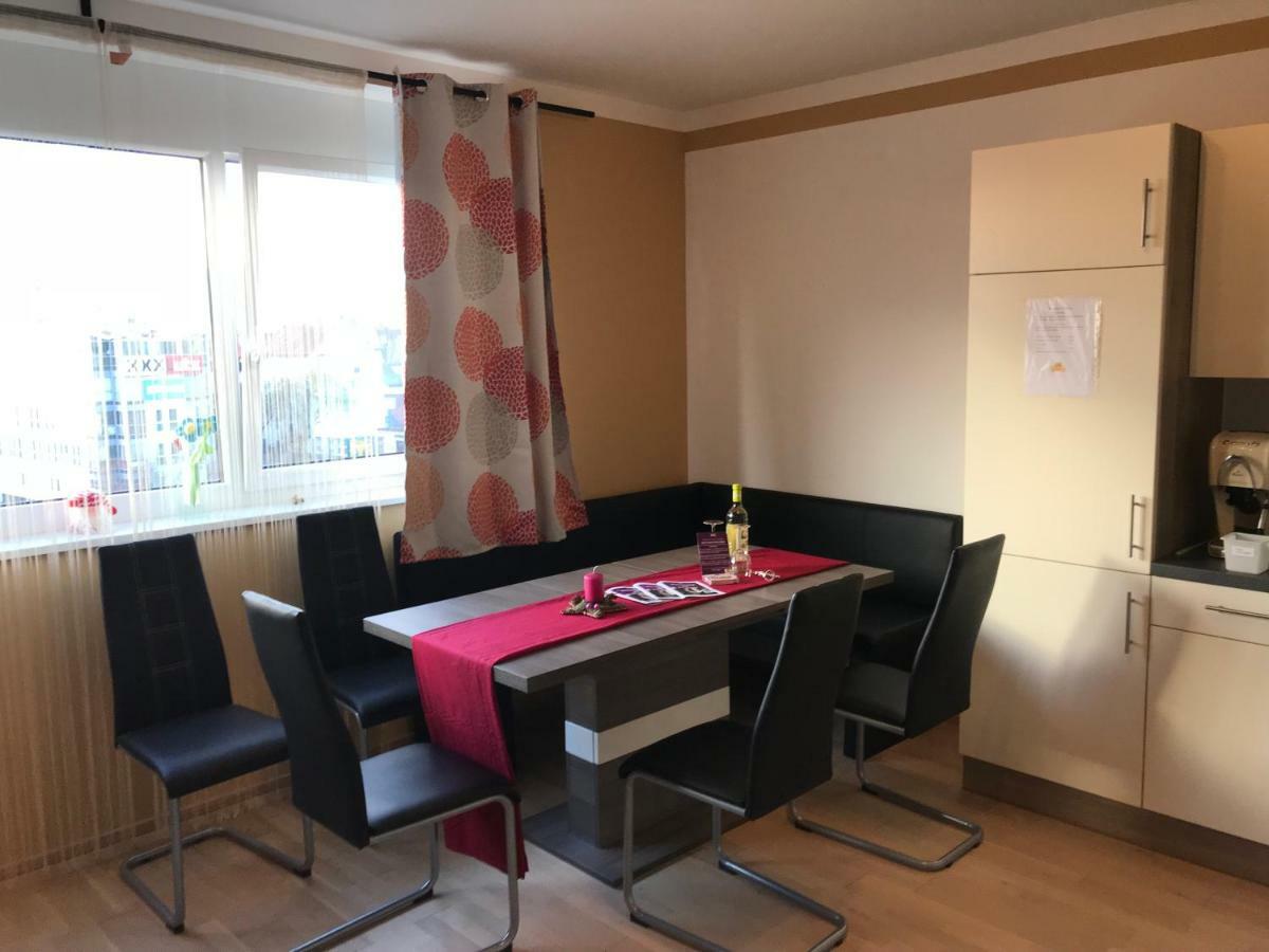 גראץ Kmheim, Cozy 103M2 Apartment, With 3 Bedroom And Covered Free Parking Place, Close To City Center מראה חיצוני תמונה