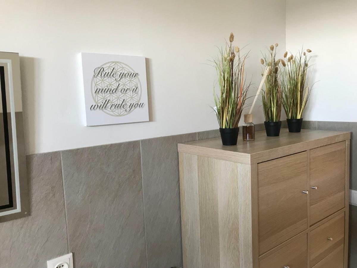 גראץ Kmheim, Cozy 103M2 Apartment, With 3 Bedroom And Covered Free Parking Place, Close To City Center מראה חיצוני תמונה