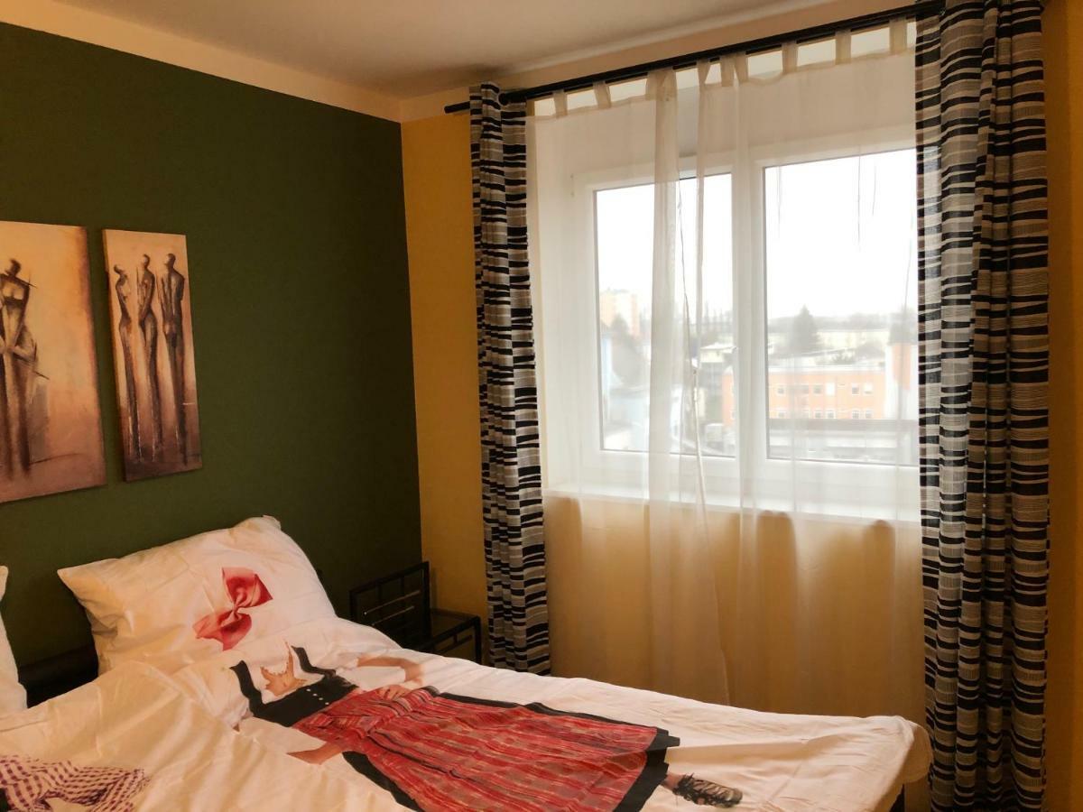 גראץ Kmheim, Cozy 103M2 Apartment, With 3 Bedroom And Covered Free Parking Place, Close To City Center מראה חיצוני תמונה